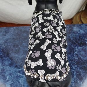 Bones party  dog clothes x small nwot